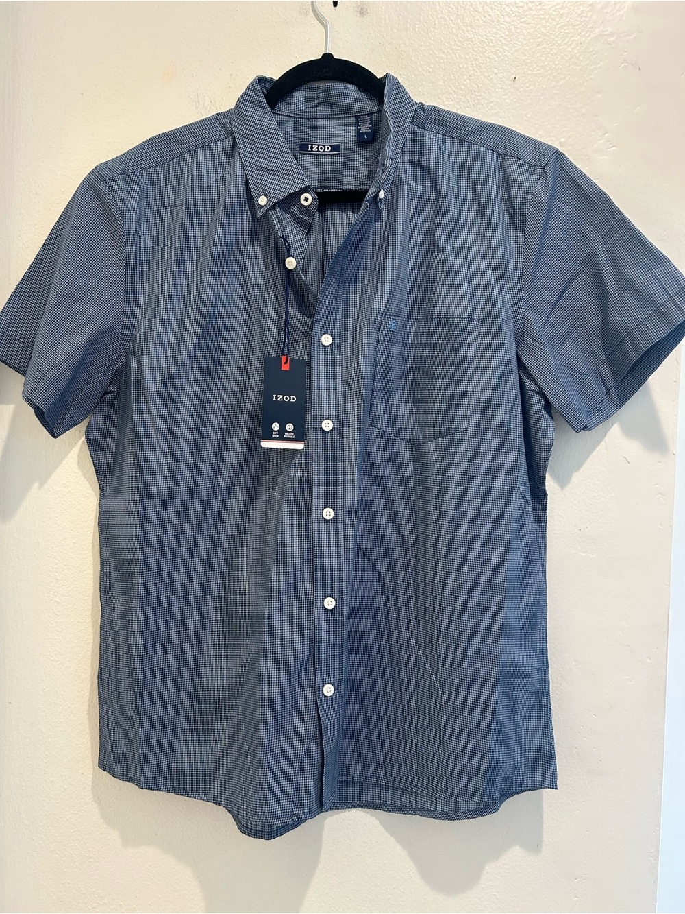 Izod Men's Short-Sleeve Button-Down Shirt in Blue
